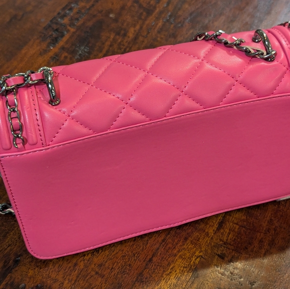 NWOT Badgley Mischka Chain Cover Crossbody Bag Hot Pink - Picture 5 of 11